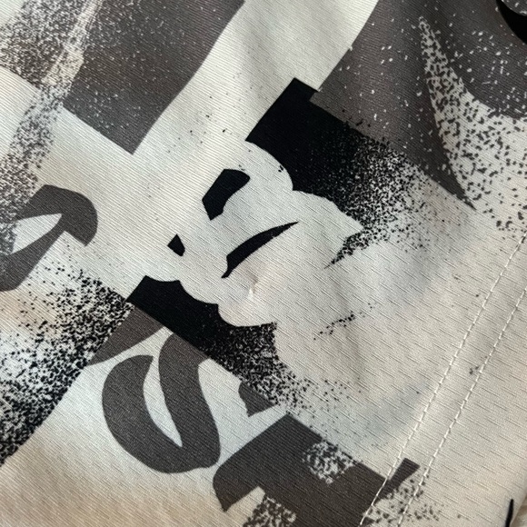 Men’s Nike shorts - Picture 2 of 7